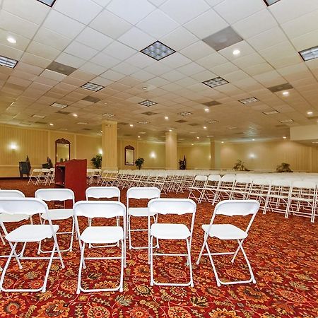 Quality Inn And Suites Conference Center Річмонд Екстер'єр фото