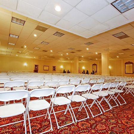 Quality Inn And Suites Conference Center Річмонд Зручності фото