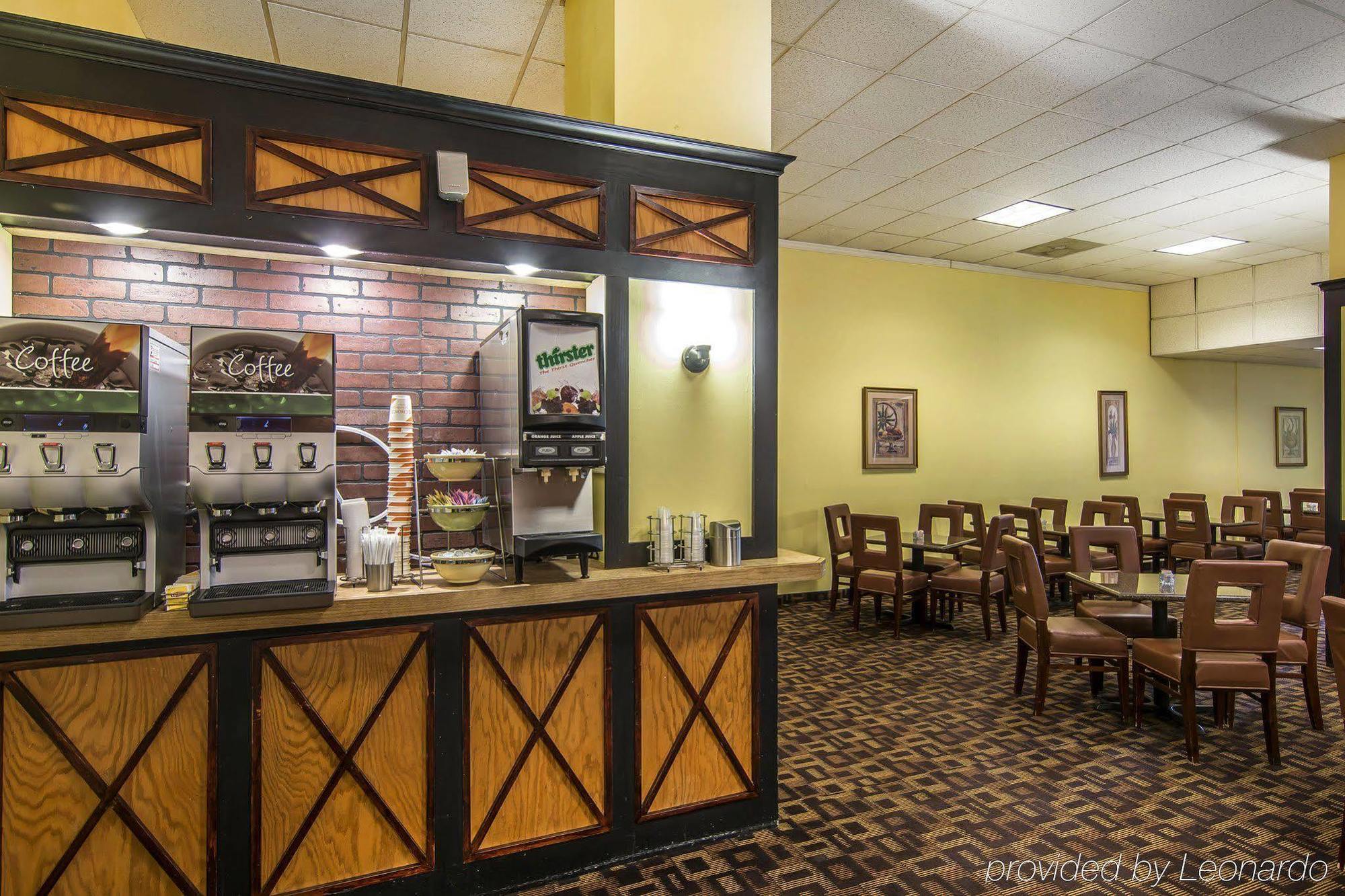 Quality Inn And Suites Conference Center Річмонд Екстер'єр фото